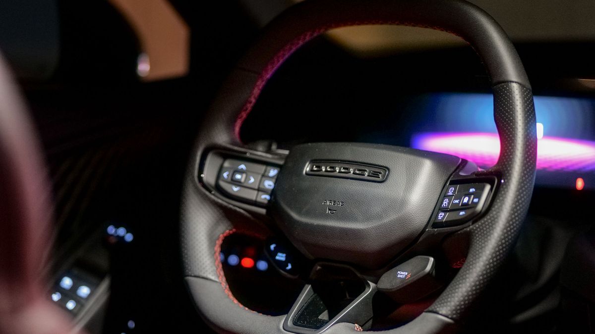 2025 Dodge Charger EV test drive.
