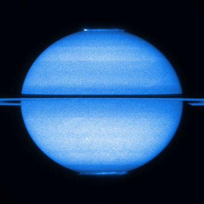 Saturn&#039;s Auroras Filmed by Hubble