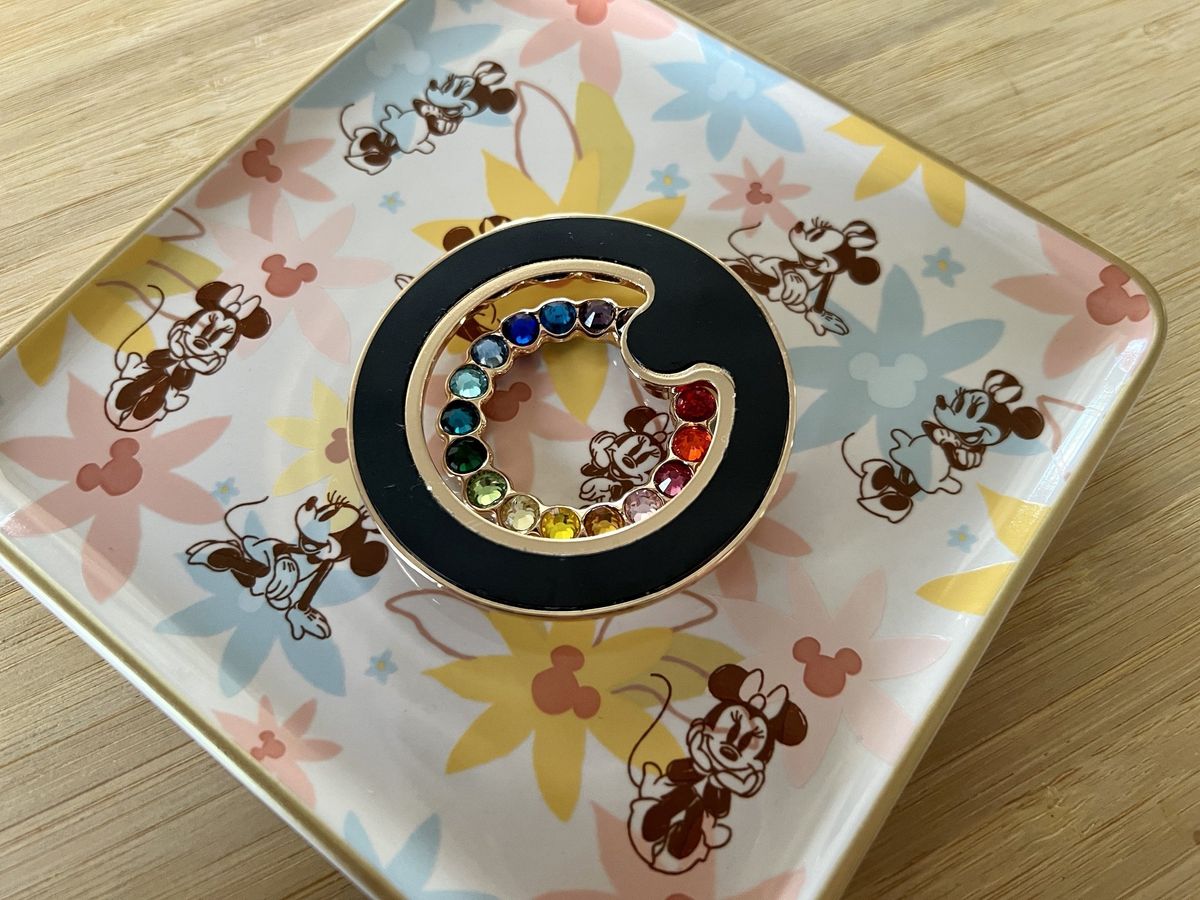 Sonix Magnetic Removable Phone Ring Rainbow Back