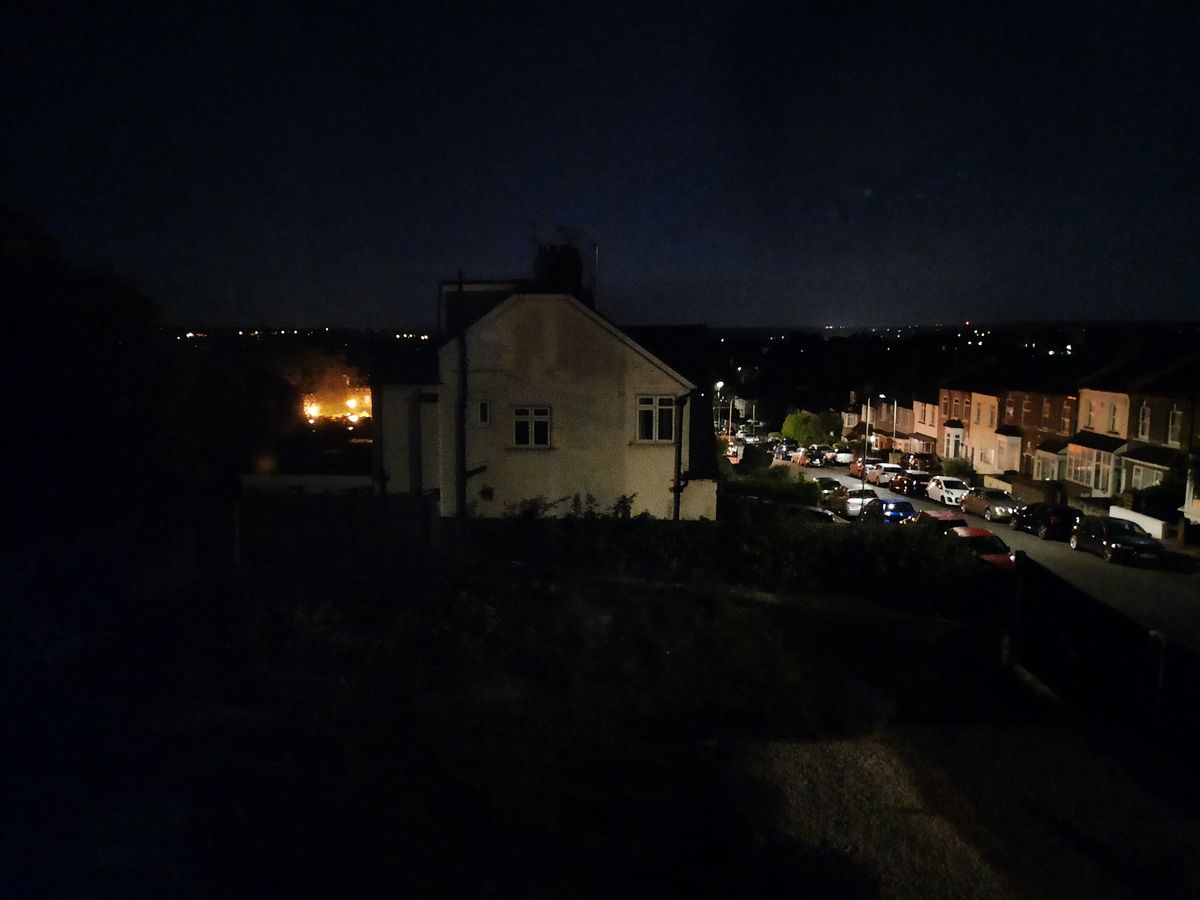 Very dark scenes still look very dark when you use the Auto mode.