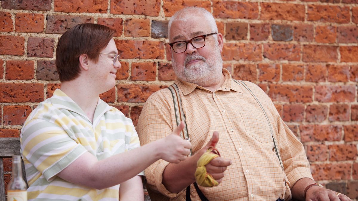 Reggie Jackson (DANIEL LAURIE), Fred Buckle (CLIFF PARISI) Call the Midwife 