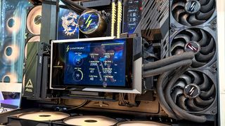 GeForce RTX 5090 Lighting Z