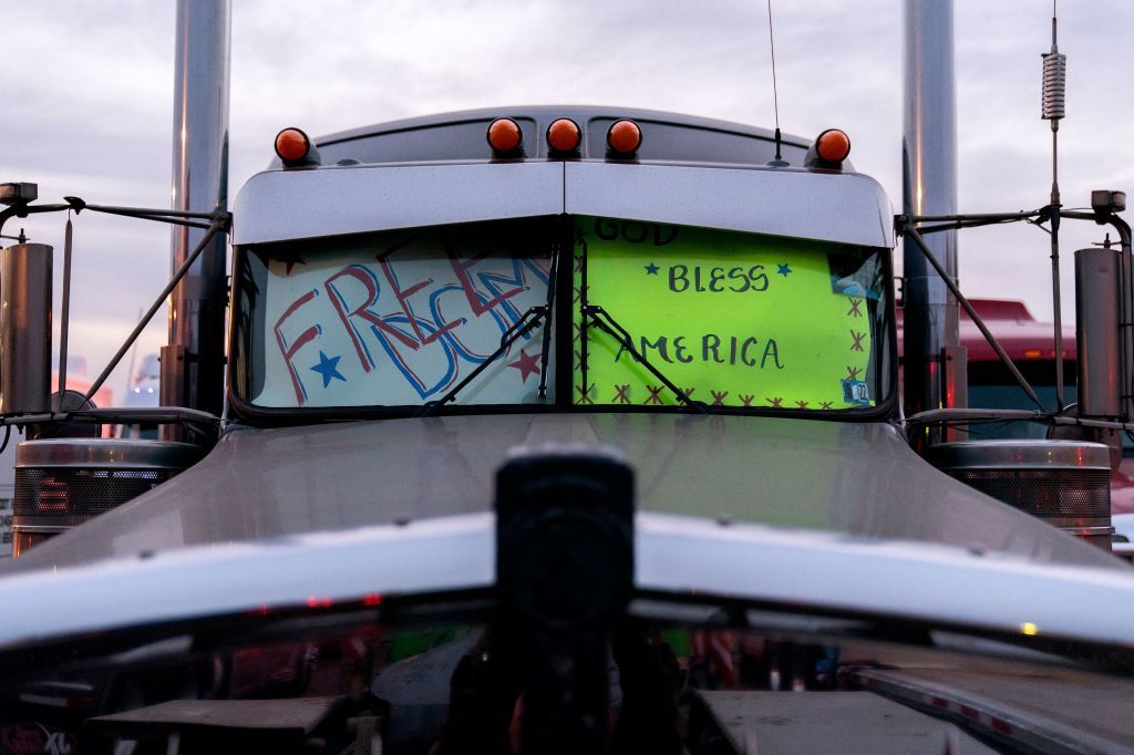 People&amp;#039;s Convoy truck