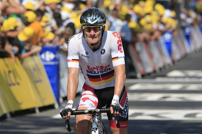 Andre Greipel (Lotto Belisol) finishes up