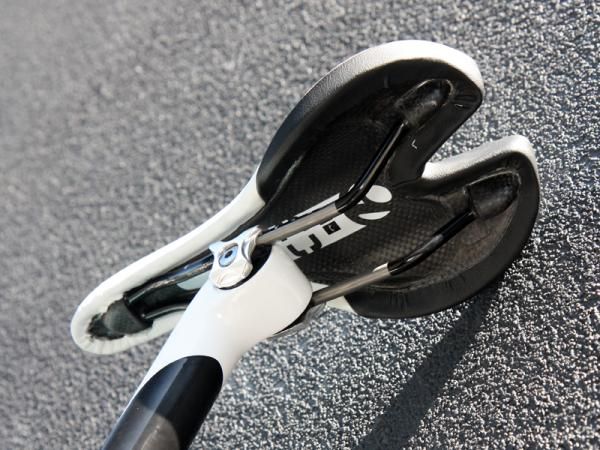 A carbon fiber shell and titanium rails helps keep Bontrager's new Team Issue saddle light.