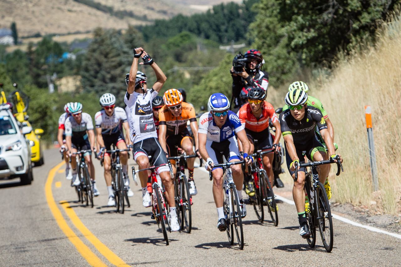 Kiel Reijnen (Trek) tries to get the break to work together