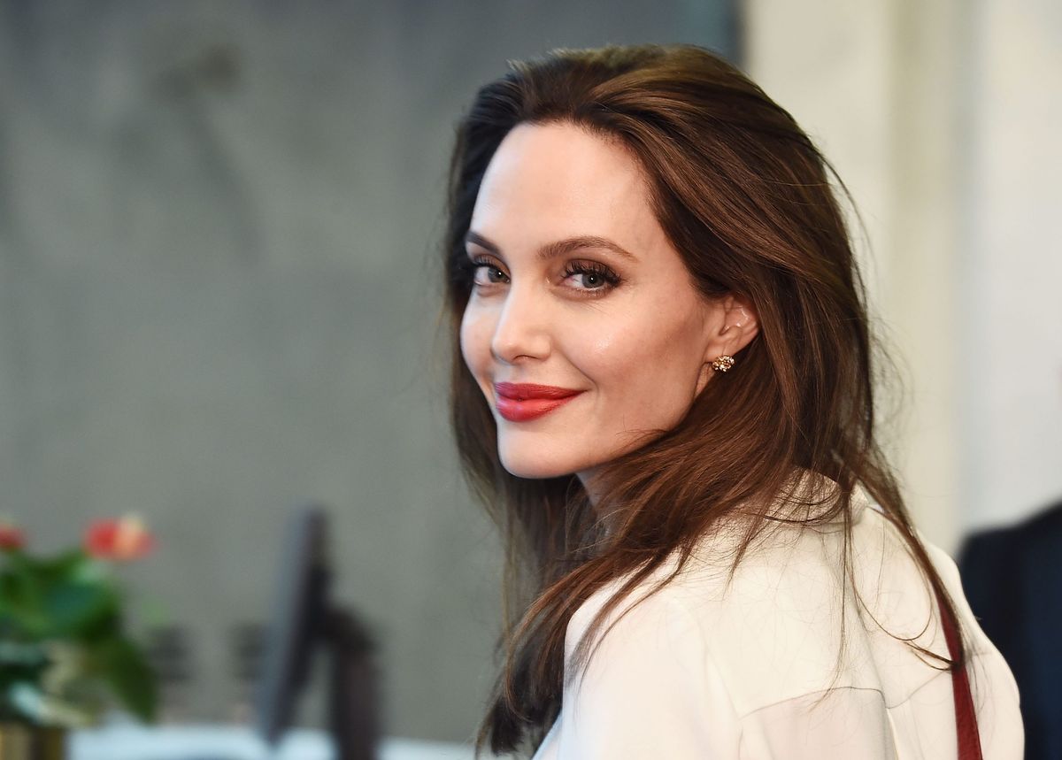 Angelina Jolie a admis qu'elle "manquait des compétences" pour être mère au foyer