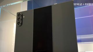 samsung galaxy z tri fold rear design