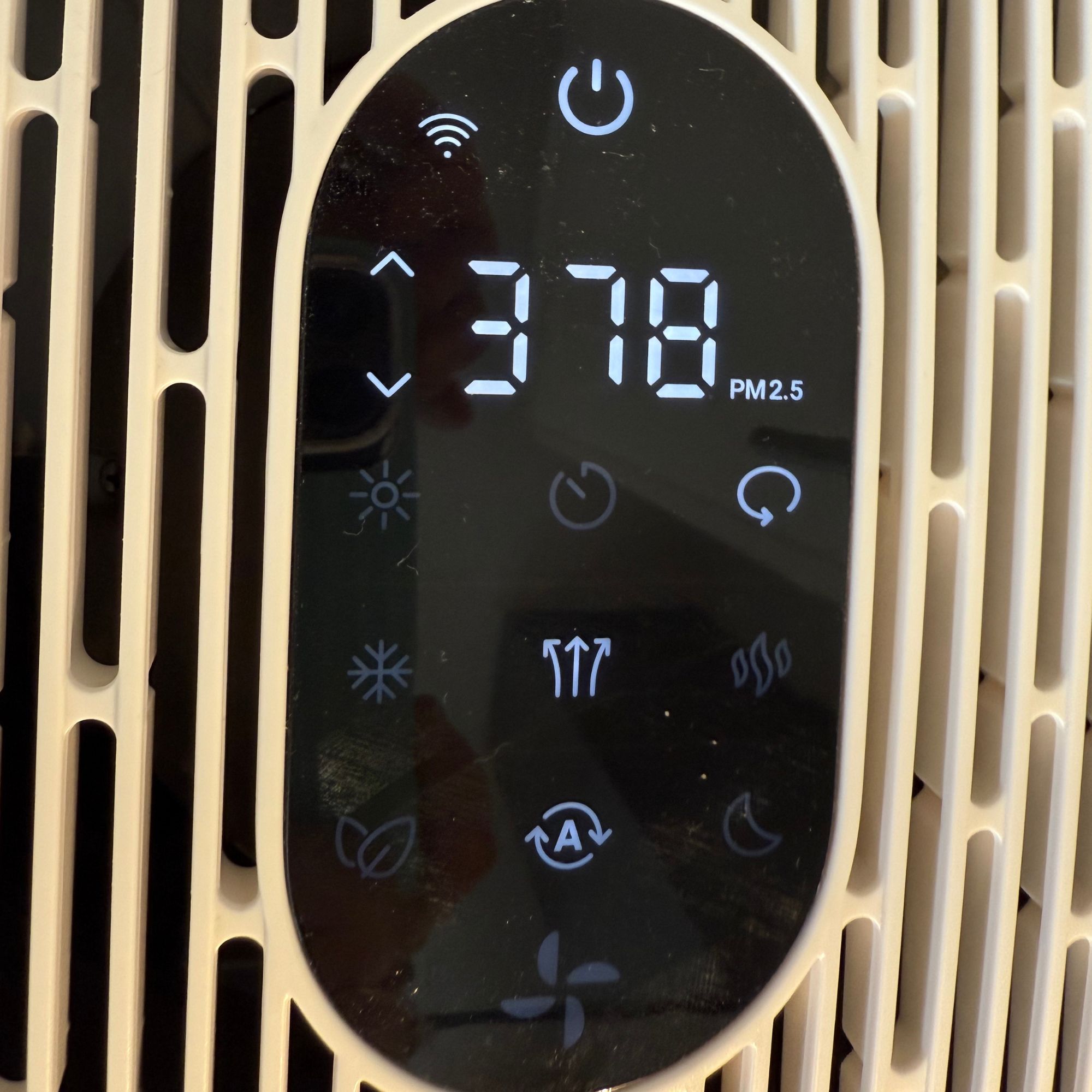 Blueair ComfortPure 3-in-1 T10i Air Purifier screen
