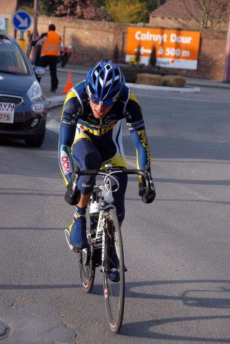 Björn Leukemans (Vacansoleil-DCM) rode solo in the race lead for more than 50km.