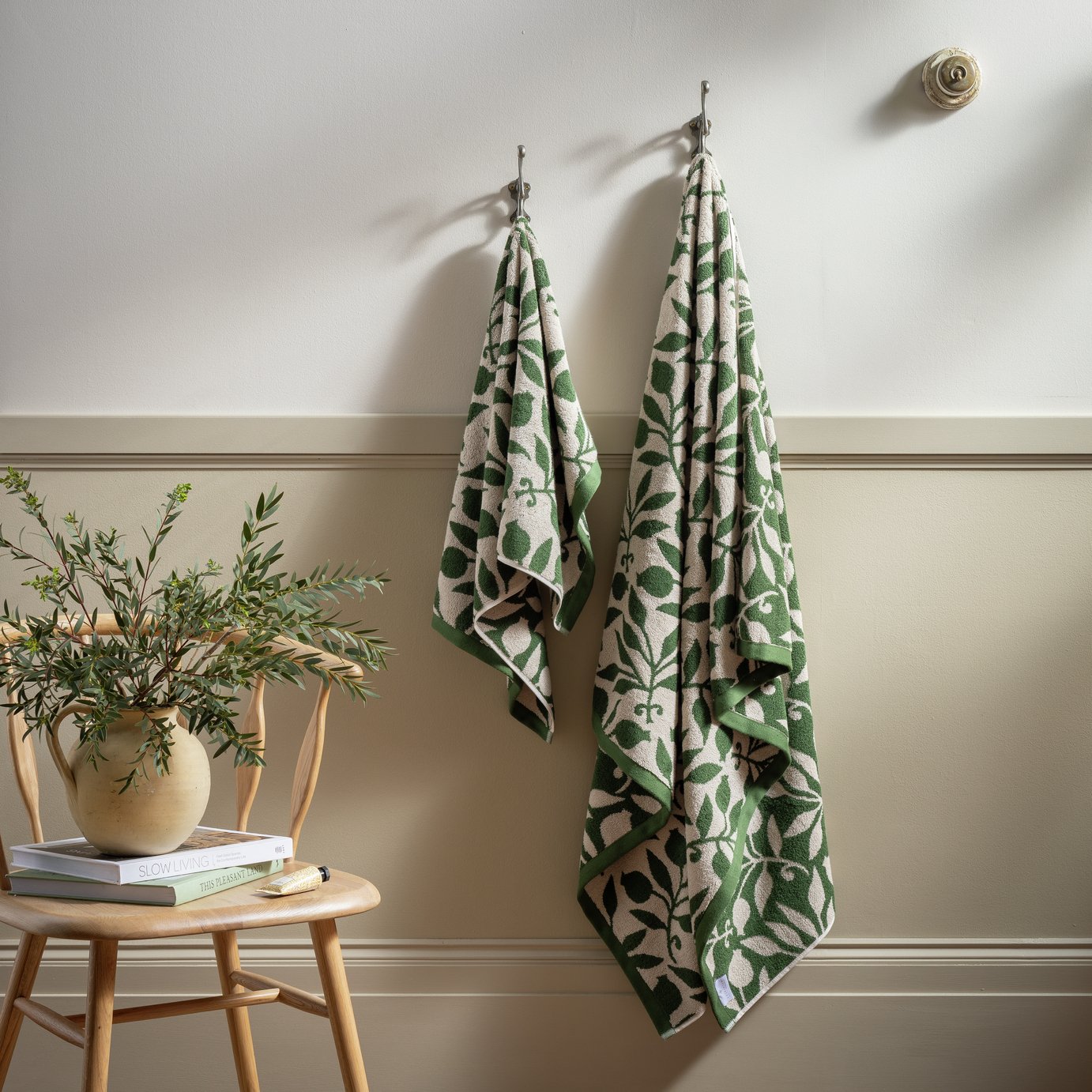 Habitat X Morris &amp;amp; Co. Rosehip Bath Sheet - Green -150x100cm