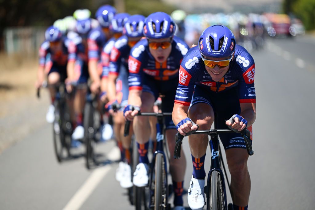 WILLUNGA HILL AUSTRALIA JANUARY 25 Alex Edmondson of Australia and Team Picnic PostNL leads the peloton during the 25th Santos Tour Down Under 2025 Stage 5 a 1457km stage from McLaren Vale to Willunga Hill 371m UCIWT on January 25 2025 in Willunga Hill Australia Photo by Dario BelingheriGetty Images