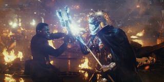 Star Wars the last jedi finn fights phasma