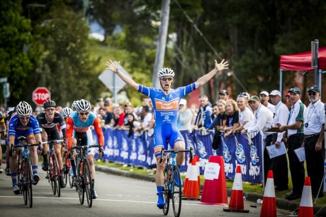 Scott Law (Avanti) wins the stage