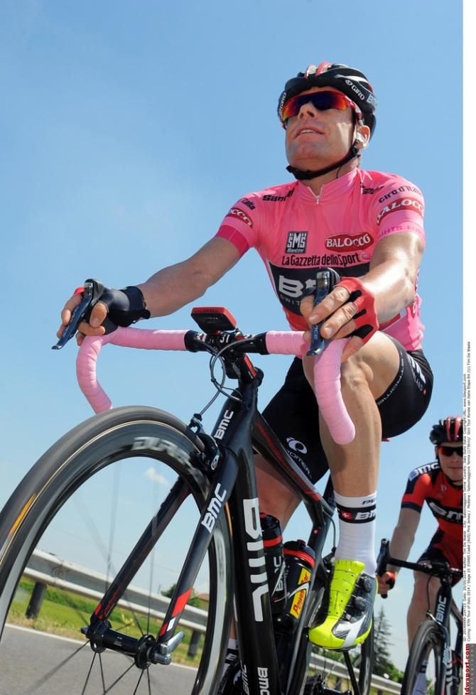 Cadel Evans leads his BMC teamates