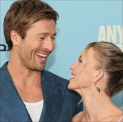 Sydney Sweeney and Glen Powell 