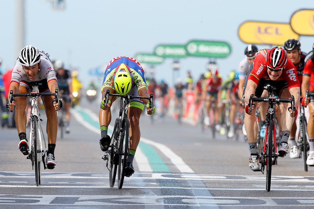 Greipel beats Sagan by a bike throw during stage 2.