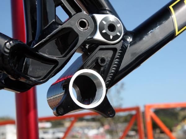 The Pivot Cycles M4X features ISCG tabs machined right in with the rest of the bottom bracket shell.