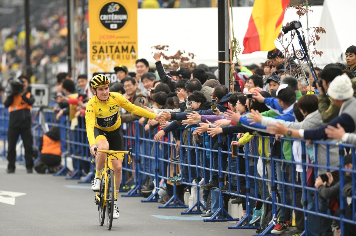 Fans greet Geraint Thomas