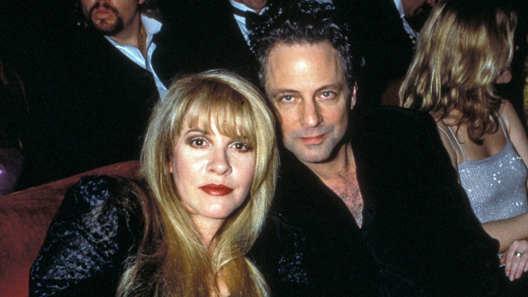 Stevie Nicks and Lindsey Buckingham of Fleetwood Mac at the 1998 Grammy Awards. 
