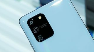 The Samsung Galaxy S10 Lite camera array