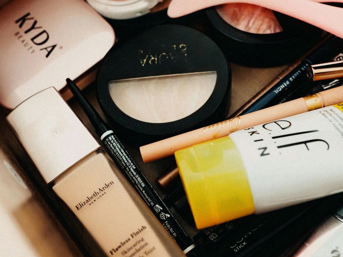 Put it in the cart: the 30 best fashion, beauty and travel deals I'm obsessing over in Amazon AU's Mid-Year Sale