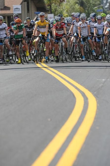 Alison Powers (Now and Novartis) on the start line in yellow.