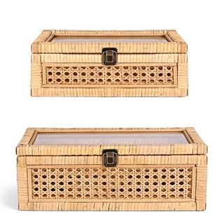 Set of 2 rectangular wicker boxes with glass lids and brass clasps