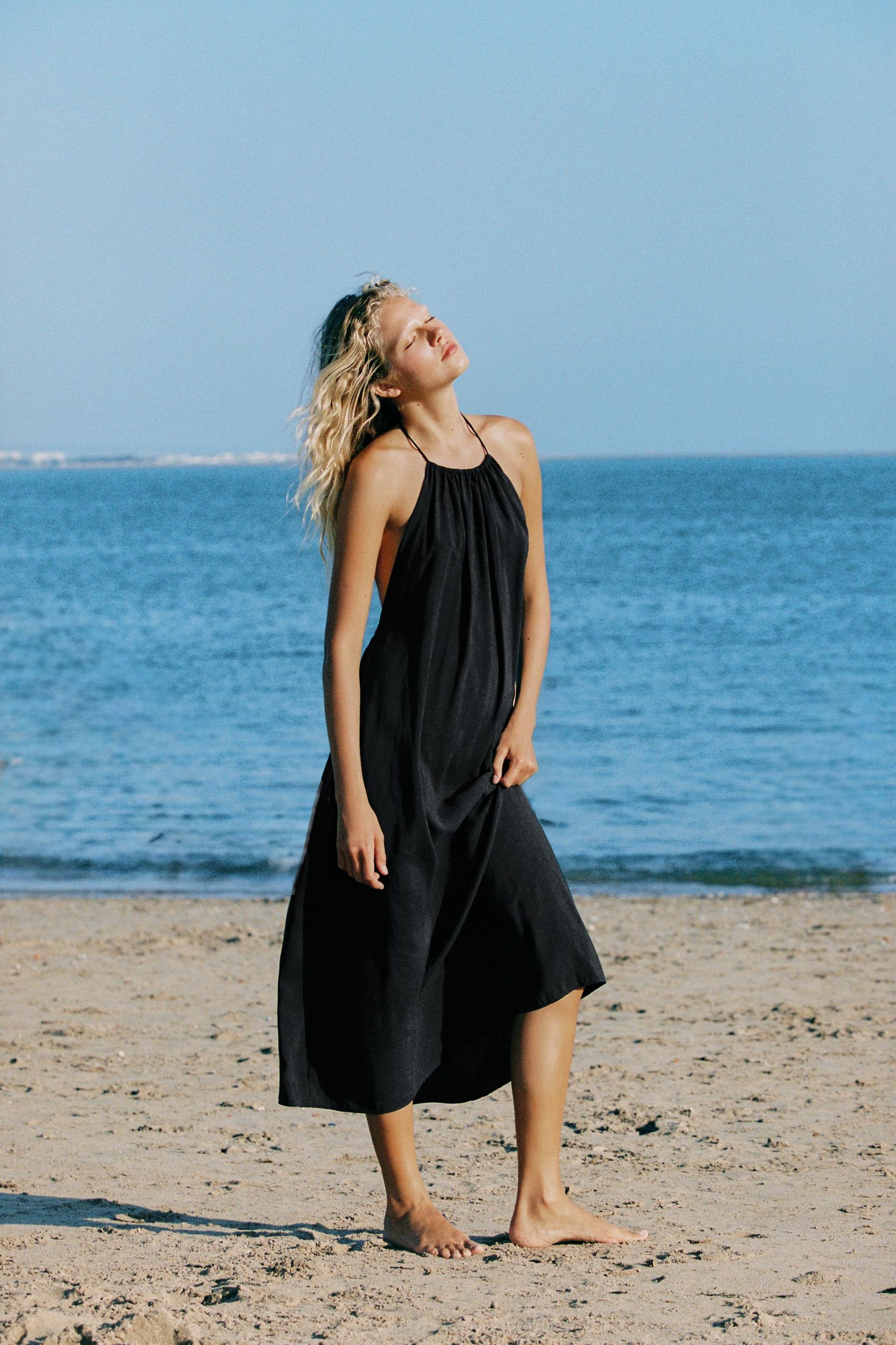 Flowing Halter Dress - Black - Xs