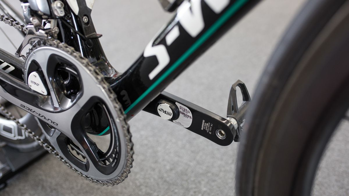 Dual-sided power readings for the Bora-Hansgrohe man