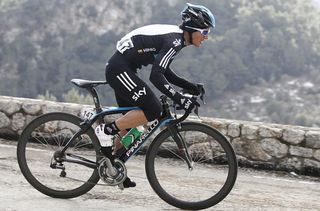 Sergio Henao (Sky) makes his debut in the sport's big league