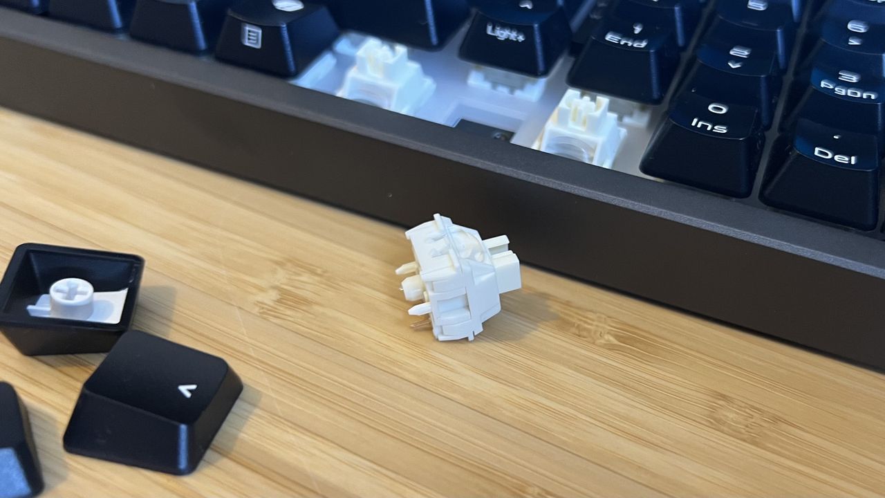 Asus ROG NX Snow V2 mechanical keyboard switch removed from Asus ROG Strix Morph 96 Wireless gaming keyboard