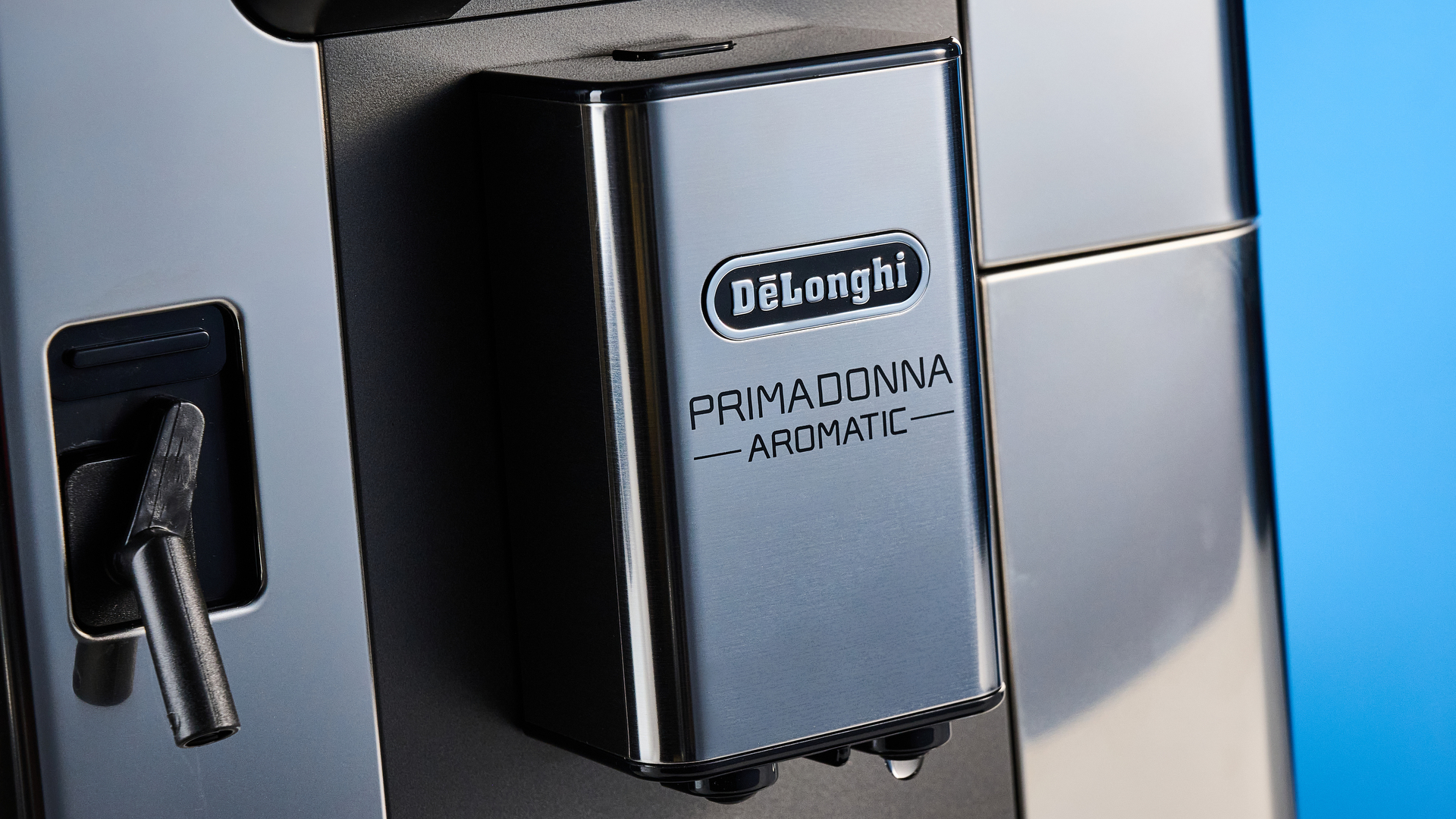 the de'longhi primadonna aromatic photographed against the blue tom's guide background