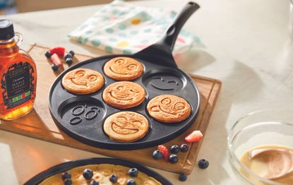 aldi emoji pancake pan