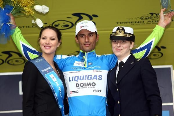 Daniele Bennati (Liquigas-Doimo) with the podium girls