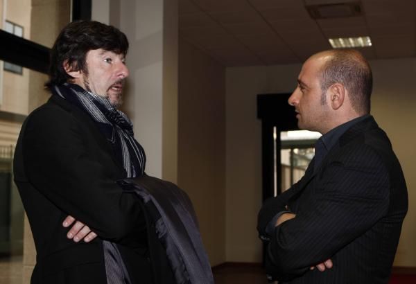 Former world champions Gianni Bugno and Paolo Bettini chew the fat.