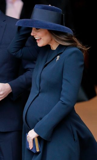 gift pregnant Kate Middleton