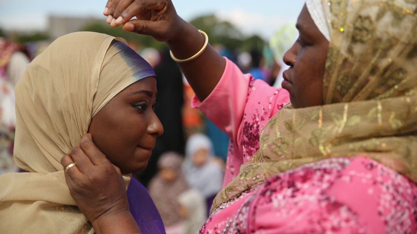 World Hijab Day 2018: women across the world don Islamic headscarf ...