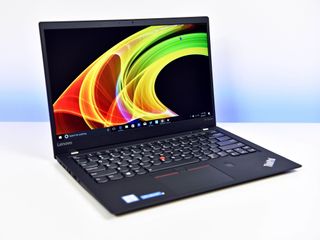 Lenovo ThinkPad X1 Carbon (2017).