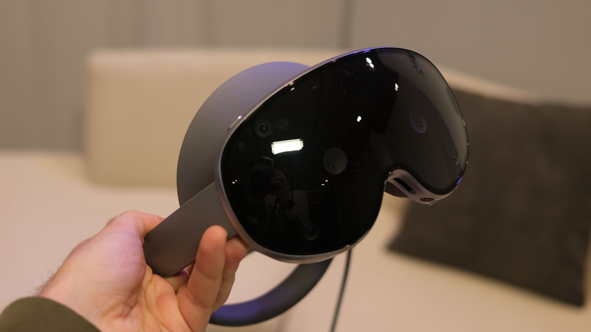 I finally tried Samsung Galaxy XR – and now I'm looking at my Quest 3S even more admiringly