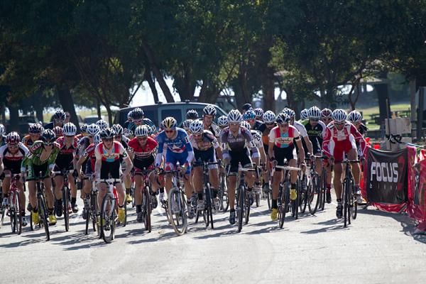 The elite men start their second day of racing at Krosstober-fest.