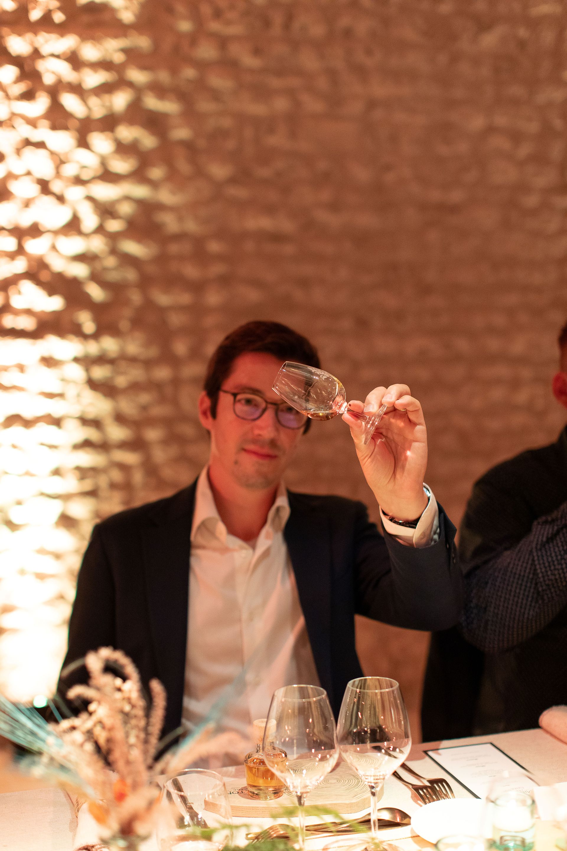 Irish Distillers Midleton Very Rare Forêt de Tronçais Bottle & Cabinet