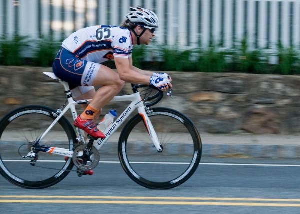 Georg Tazreiter (Champion System) follows the fast pace that lasted the entire race