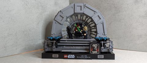 Lego Star Wars Emperor's Throne Room Diorama