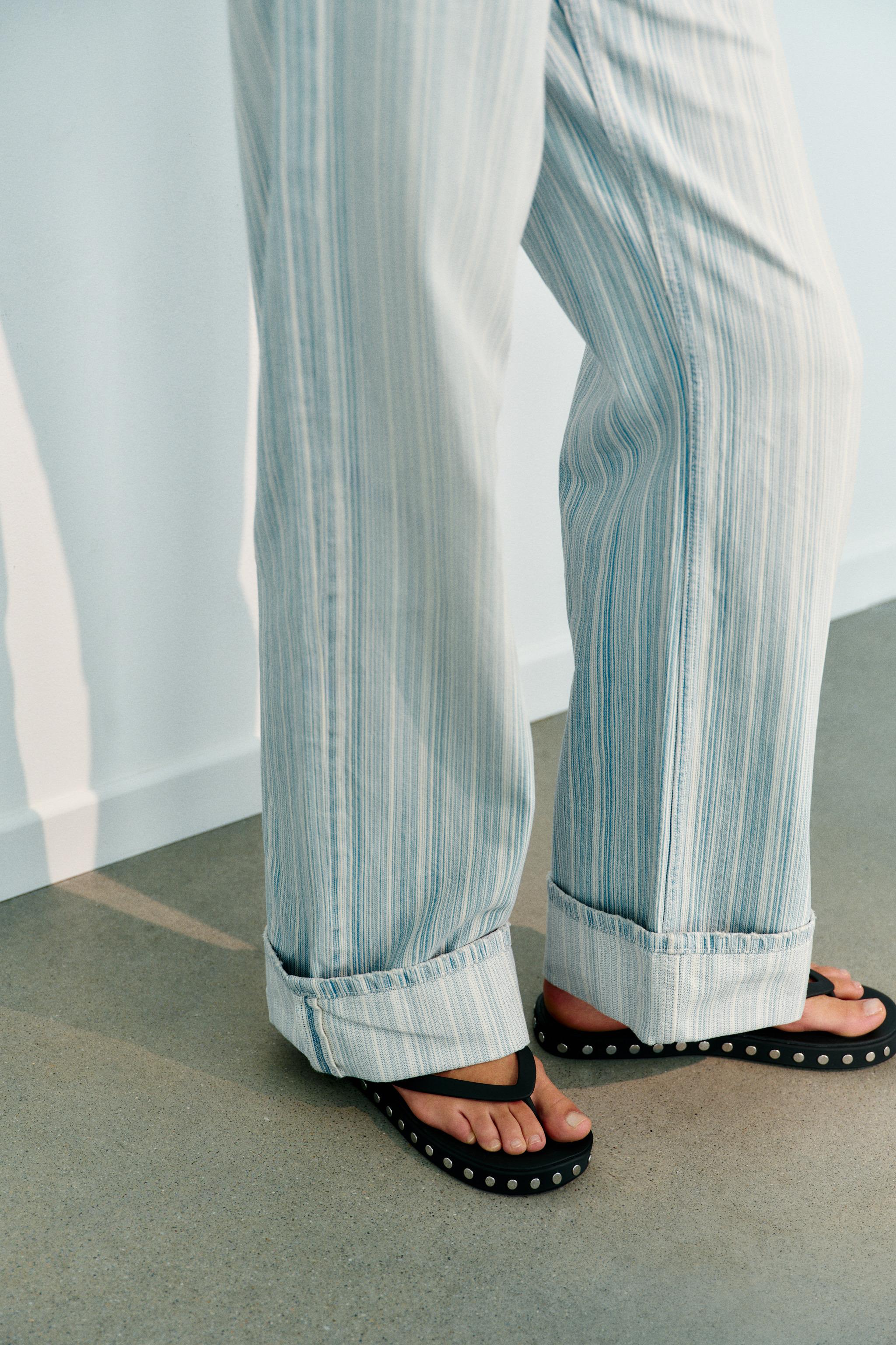 Flat Sandals With Studs