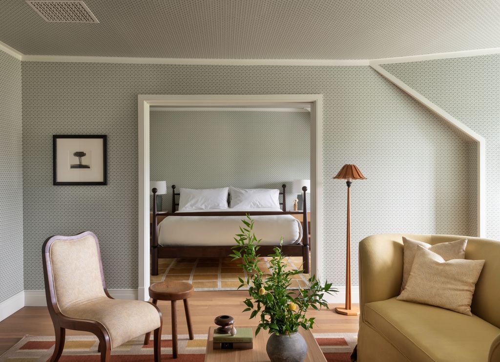 Canoe Place Inn opens in Hampton Bays Wallpaper