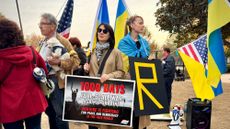 Pro-Ukraine protesters outside the White House