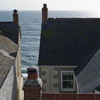 roof house with cornwall