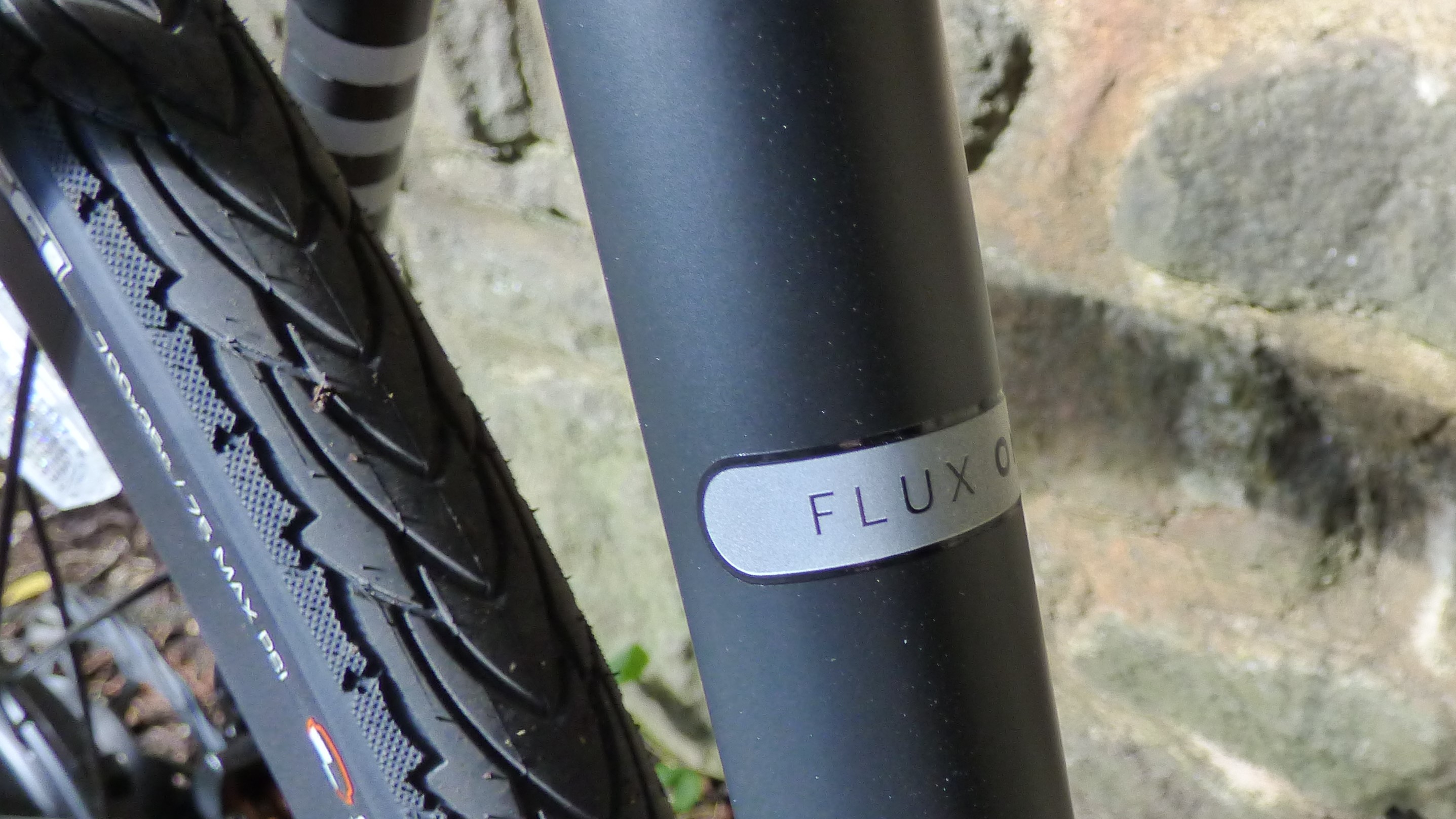 Pure Flux One downtube with reflective decals