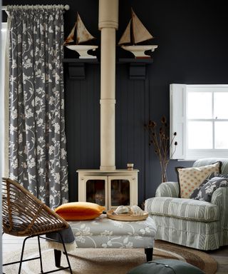 Country-curtain-ideas-for-living-rooms-11-Vanessa-Arbuthnott